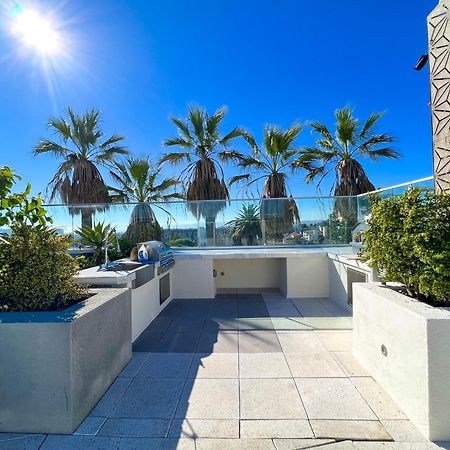 Downtown Los Angeles Skyline Balcony View Modern Penthouse Exterior photo