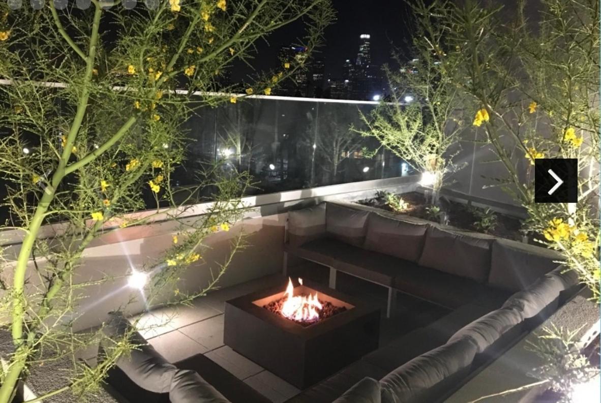 Downtown Los Angeles Skyline Balcony View Modern Penthouse Exterior photo